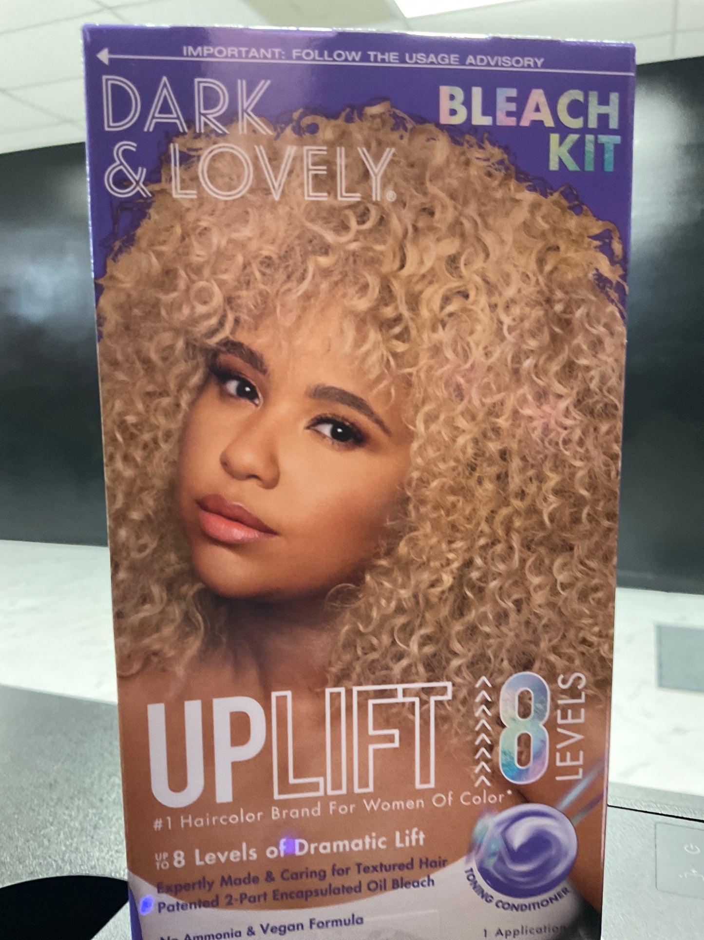 Dark & Lovely Bleach Kit